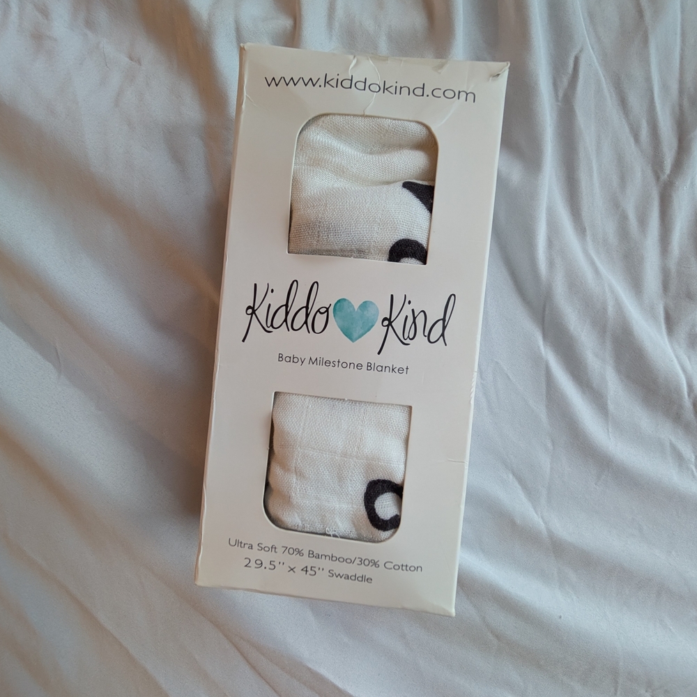 Kiddo & Kind, Baby Milestone Blanket | Pregnancy Milestone Blanket